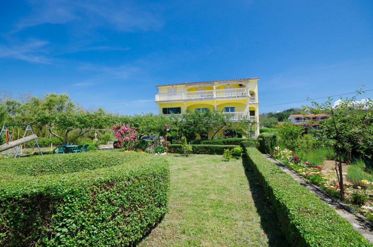Apartments Boza Lopar Εξωτερικό φωτογραφία