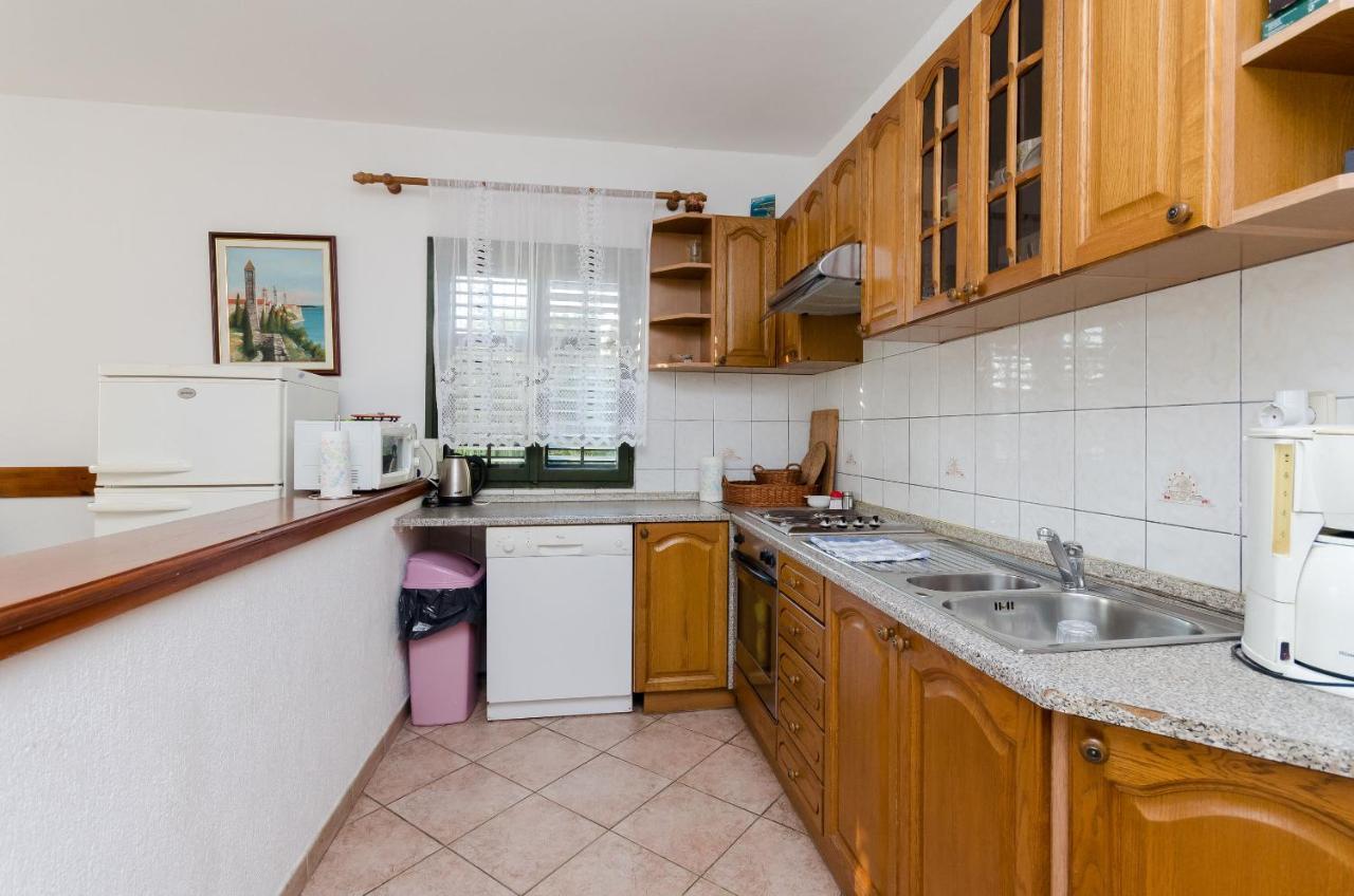 Apartments Boza Lopar Εξωτερικό φωτογραφία
